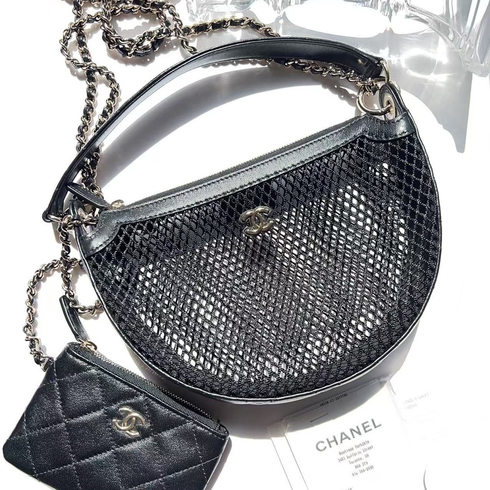 CHANEL CLUTCH WITH CHAIN 2025 BLACK